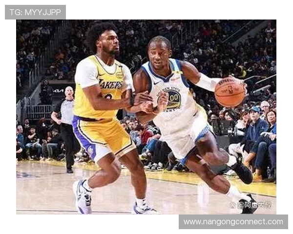 NBA季后赛激战正酣 湖人勇士大战引发全球球迷热议